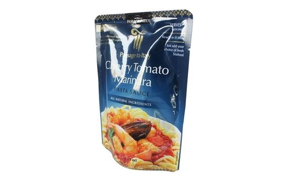 O reforço inferior reciclável ensaca o malote da retorta que empacota para o alimento para cães